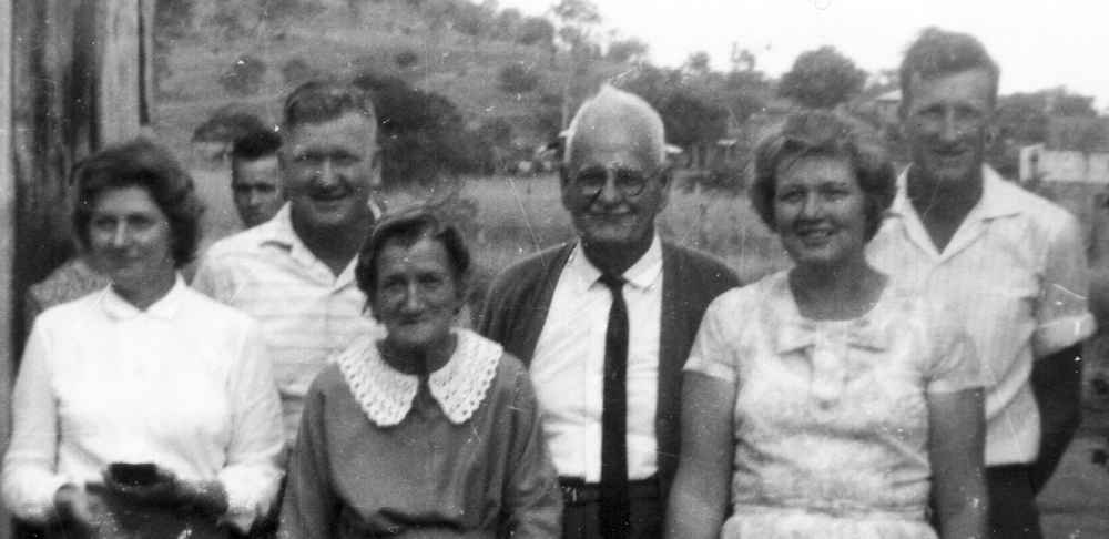 Dobbs family at Kabra in 1966