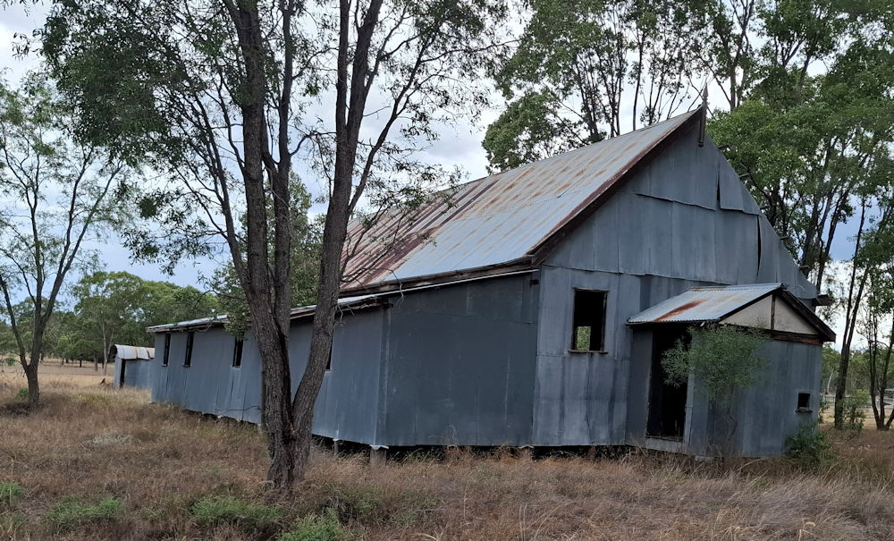 BuildingBesideStAlbansKooroongarra